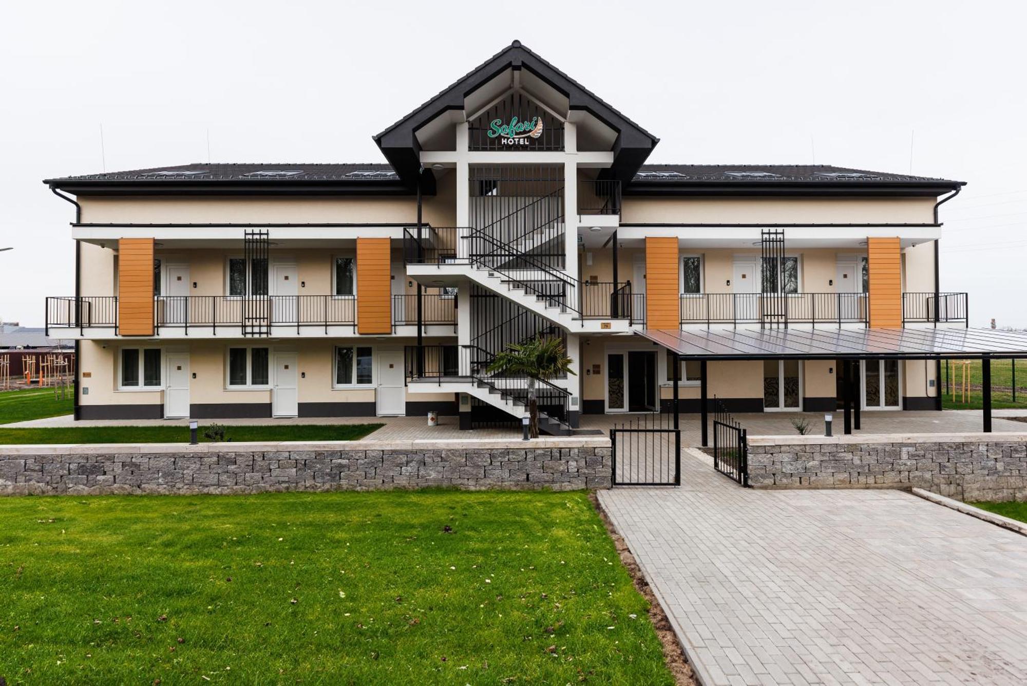 Safari Hotel Szeged Eksteriør bilde